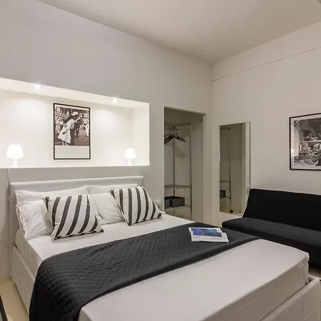 Centro Storico, Stanza Con Wi-fi E Aria Condizionata Homestay