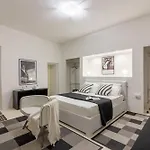 Centro Storico, Stanza Con Wi-fi E Aria Condizionata *